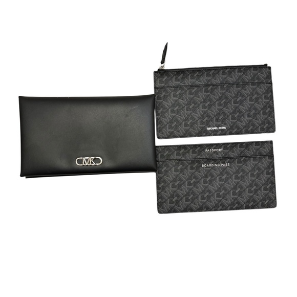 Michael Kors Empire Large 3-in-1 Travel wallet black